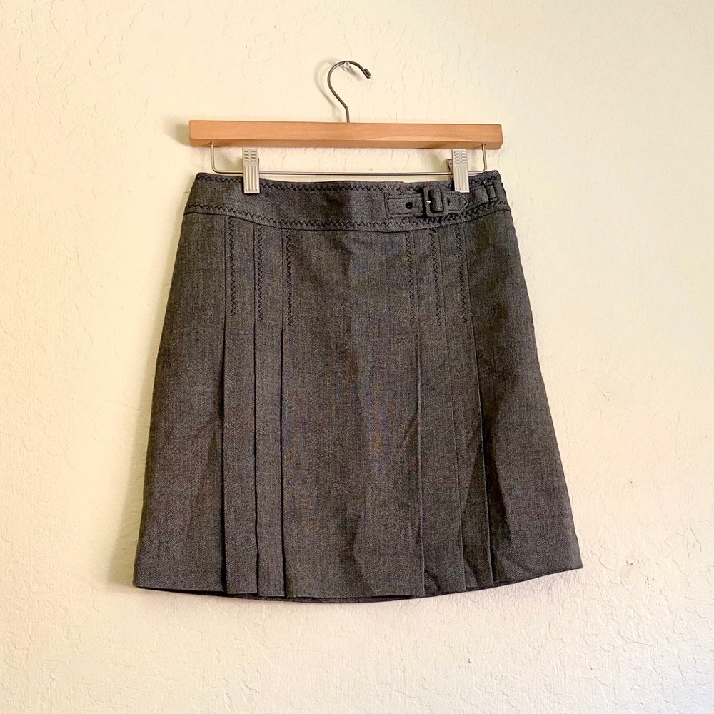 Loft pleated gray skirt